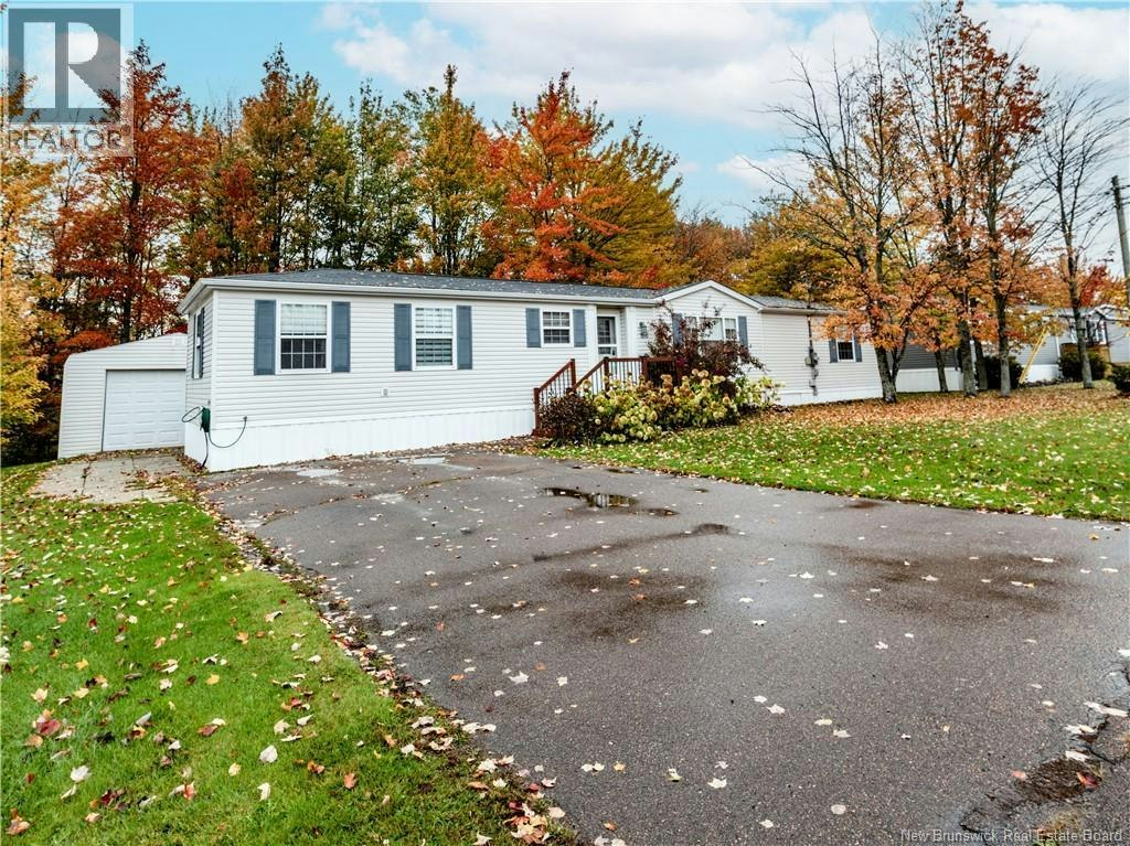 166 Nepisiguit, Dieppe, NB, E1A 7N1