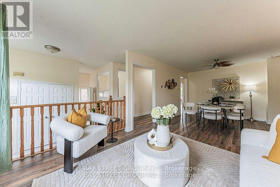 93 Sunbird Boulevard, Georgina, ON, L4P 3V8 - 3