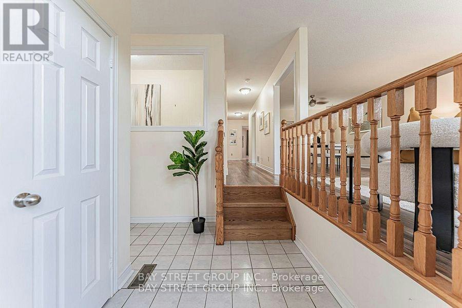 93 Sunbird Boulevard, Georgina, ON, L4P 3V8 - 32