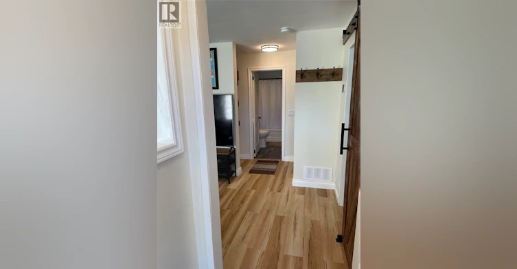 580 Cromwell Street, Sarnia, ON, N7T 3Z4 - 8