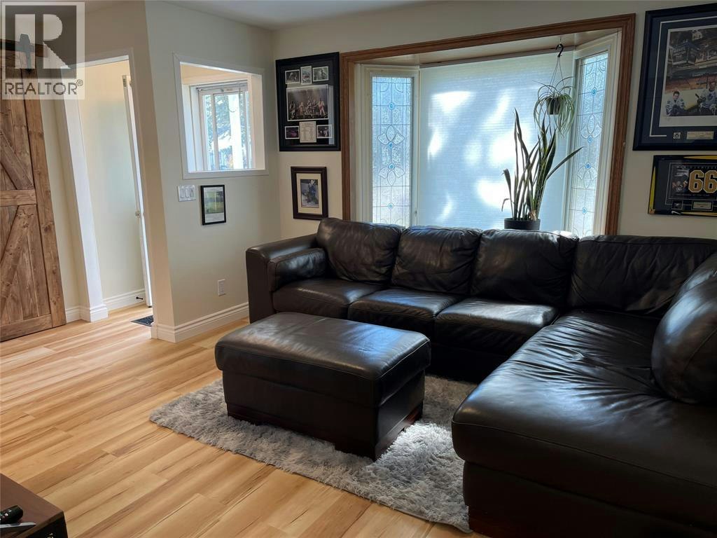 580 Cromwell Street, Sarnia, ON, N7T 3Z4 - 3