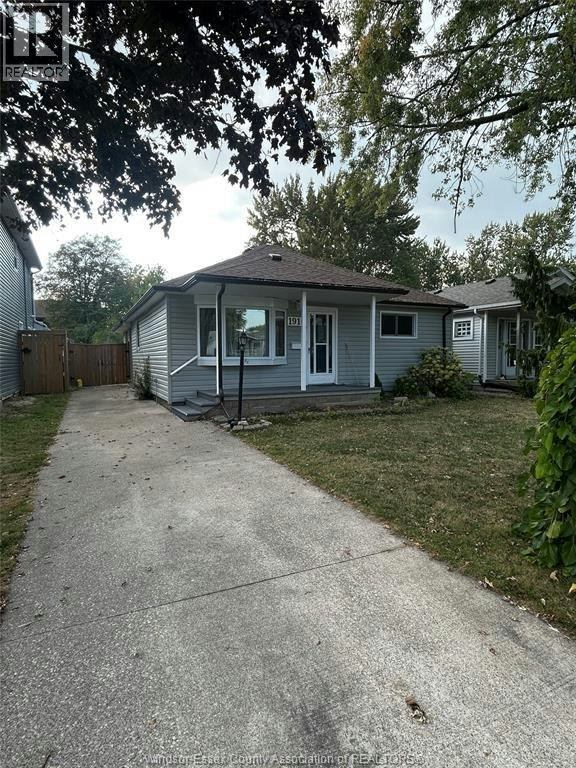 1915 Ferndale, Windsor, ON, N8T 2K9 - 2