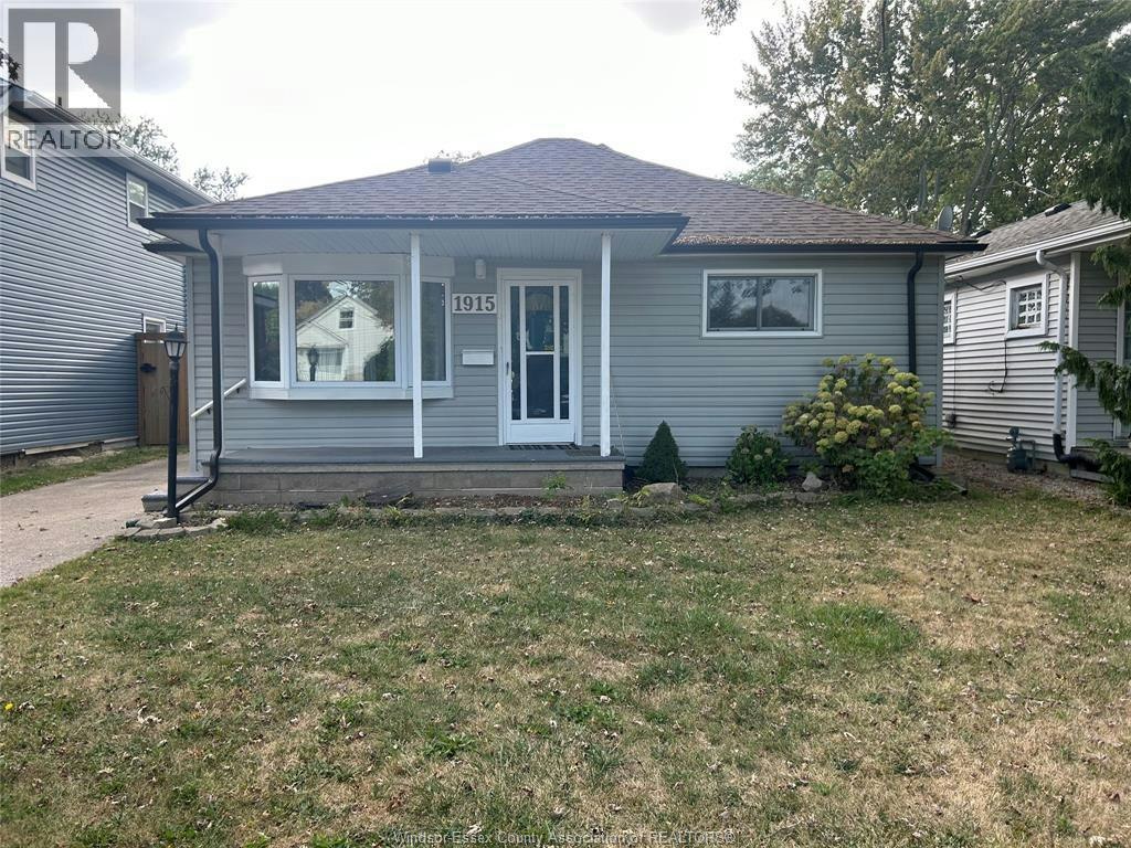 1915 Ferndale, Windsor, ON, N8T 2K9