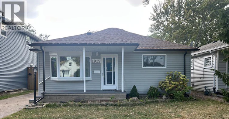 1915 Ferndale, Windsor, ON, N8T 2K9