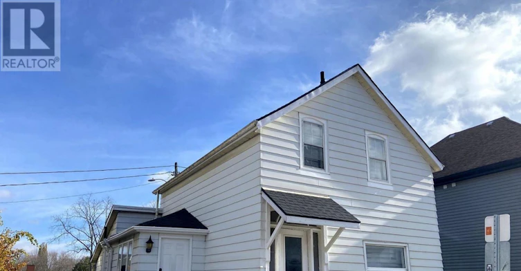 137 Ross Street, St. Thomas, ON, N5R 3X9