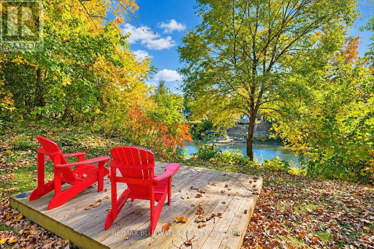 8437 Defore Drive, Lambton Shores, ON, N0M 1T0 - 43