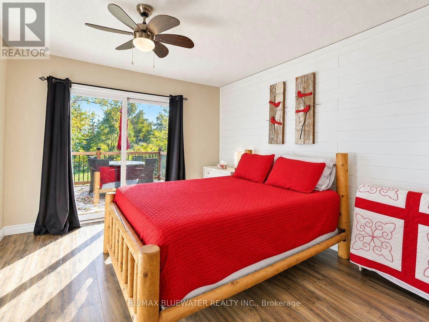 8437 Defore Drive, Lambton Shores, ON, N0M 1T0 - 33
