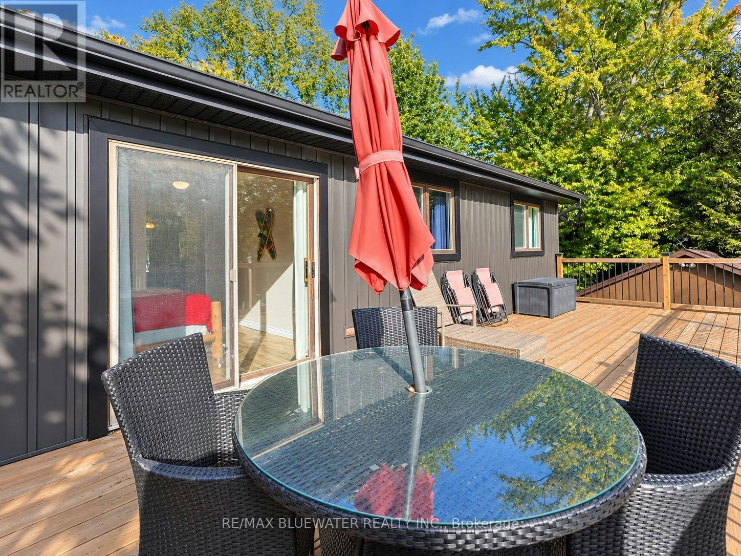 8437 Defore Drive, Lambton Shores, ON, N0M 1T0 - 35