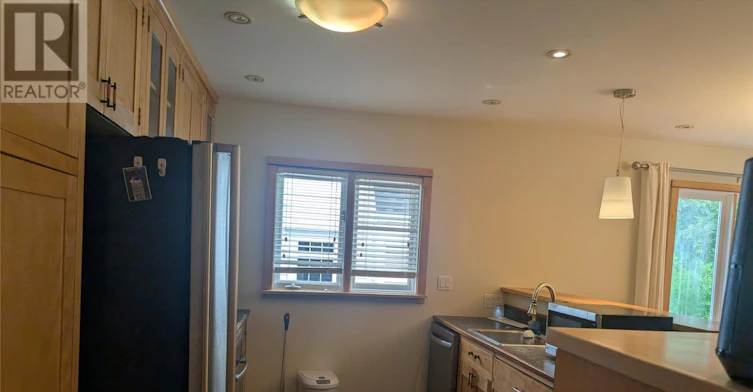 6 Elm Place, St Johns, NL, A1B 2S5 - 9