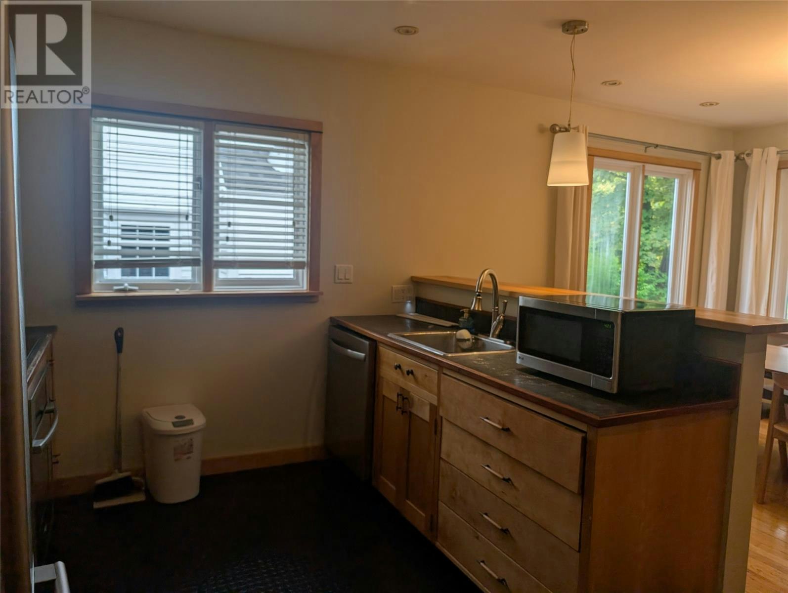 6 Elm Place, St Johns, NL, A1B 2S5 - 8