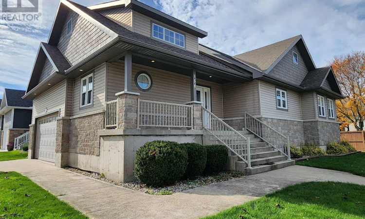 158 Wildwood Crescent