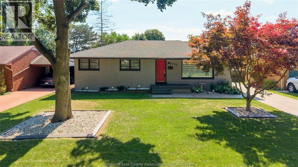 2777 Rockwell Boulevard, Windsor, ON, N9E 2A2