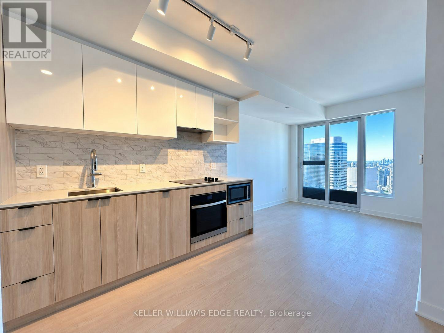 4517-252 Church Street, Toronto, ON, M5B 1Z2 - 2