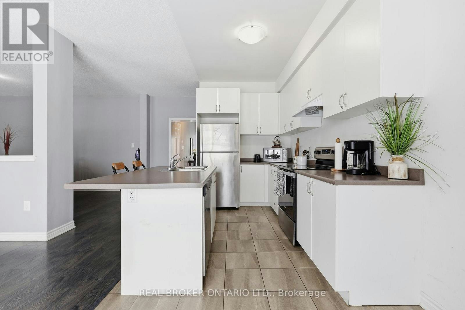 38 Sandhill Crane Drive, Wasaga Beach, ON, L9Z 0J6 - 11