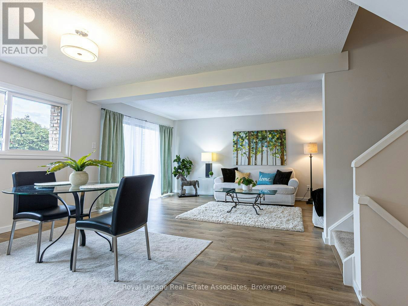 57-2605 Woodchester Drive, Mississauga, ON, L5K 2E3