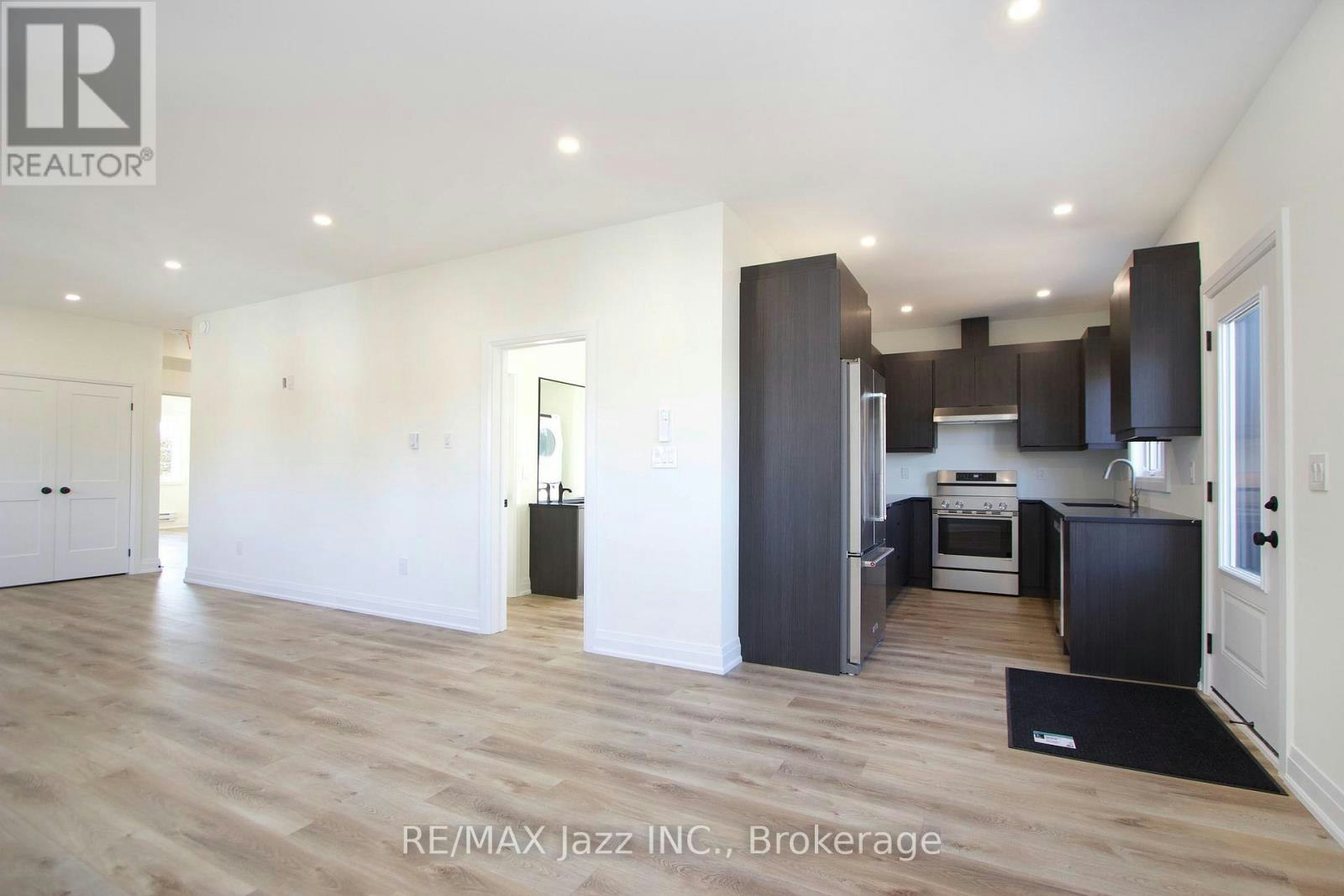 UPPER-760 Hoskin Avenue, Oshawa, ON, L1H 7R6 - 8