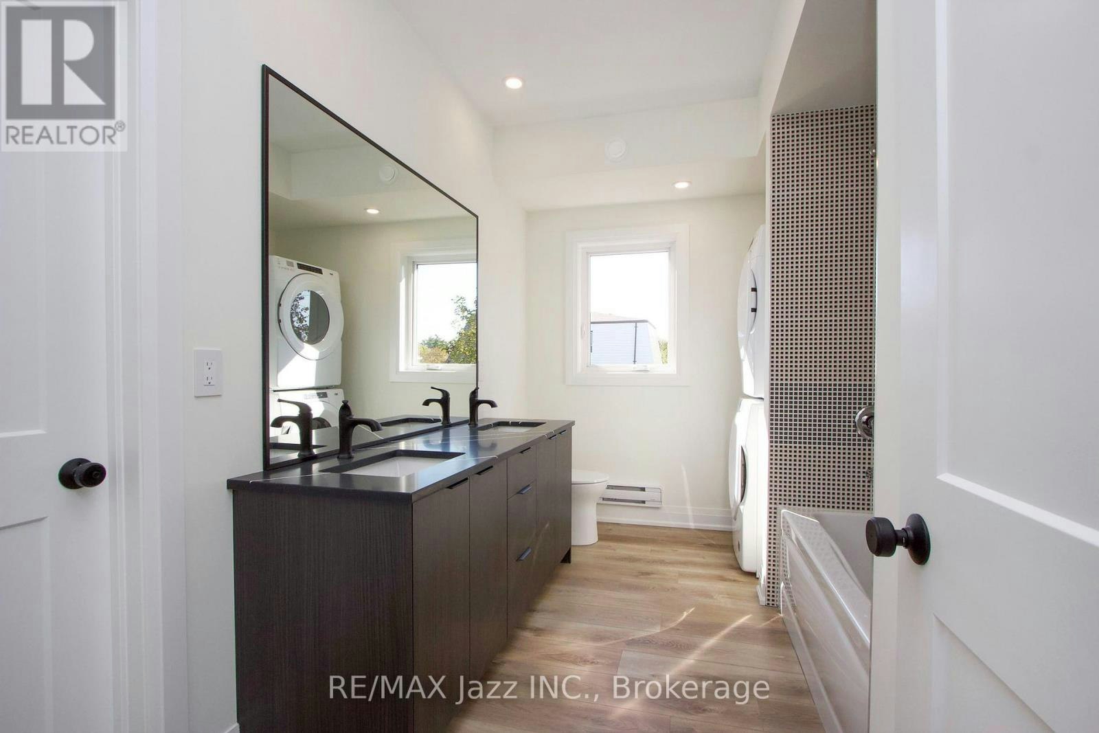 MAIN-760 Hoskin Avenue, Oshawa, ON, L1H 7R6 - 8