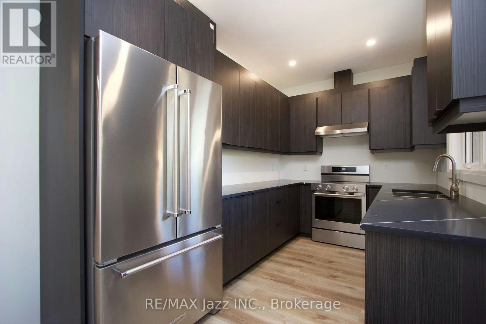 MAIN-760 Hoskin Avenue, Oshawa, ON, L1H 7R6 - 11