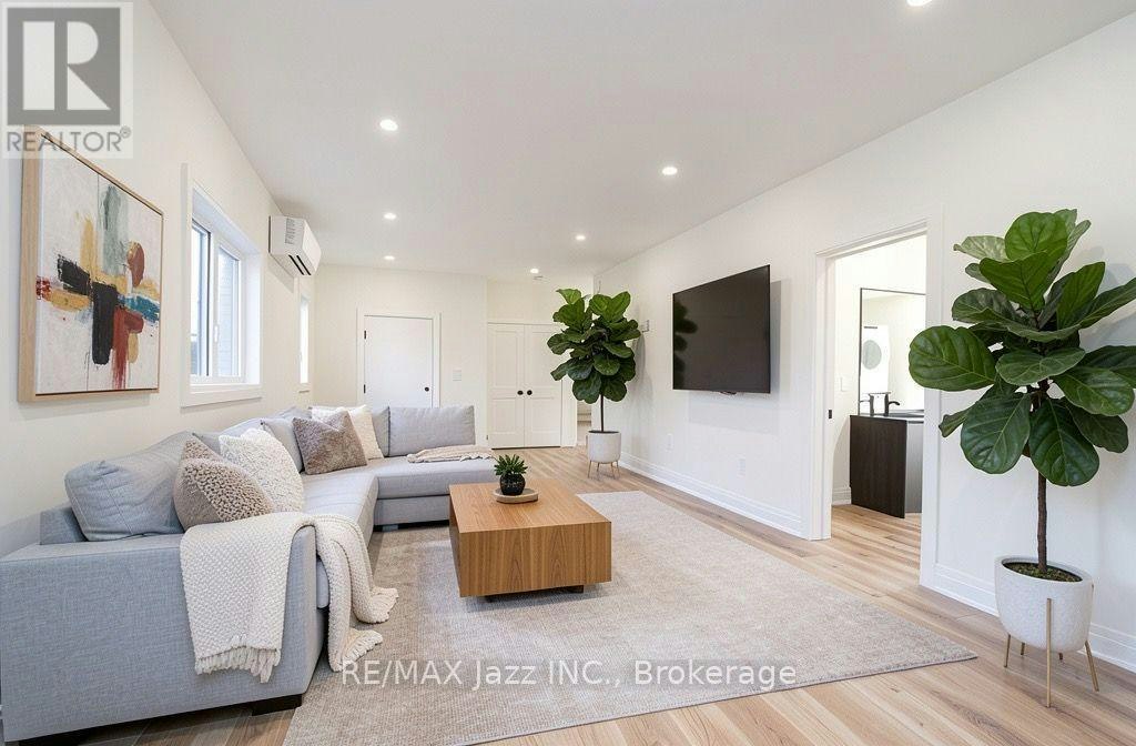 MAIN-760 Hoskin Avenue, Oshawa, ON, L1H 7R6 - 3