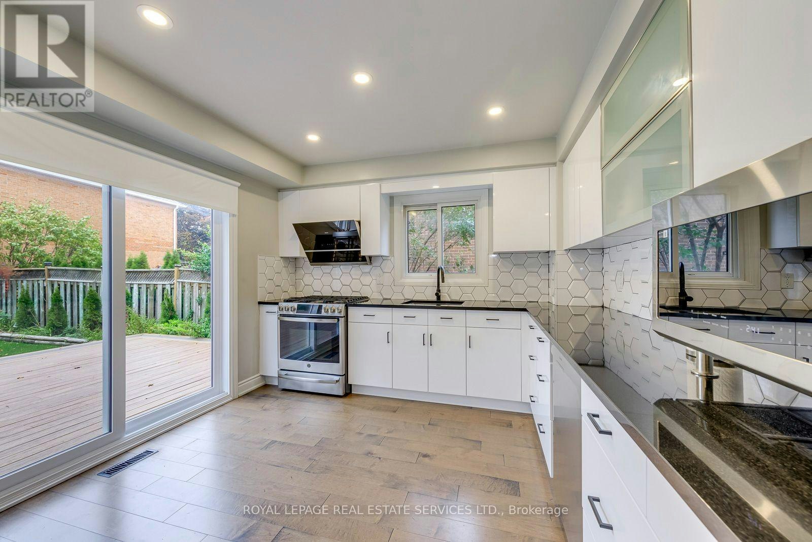 2100 Galena Crescent, Oakville, ON, L6H 4A2 - 8
