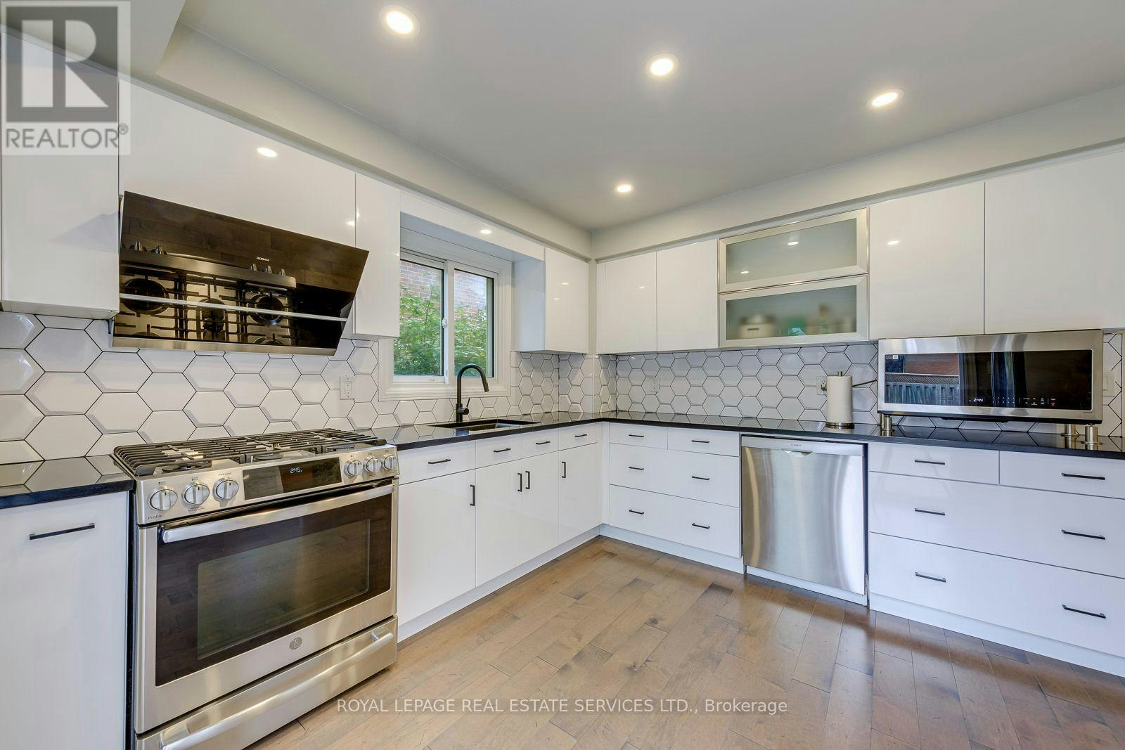 2100 Galena Crescent, Oakville, ON, L6H 4A2 - 11
