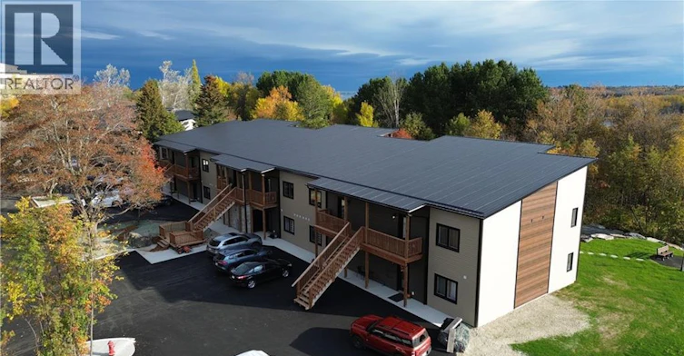 3-1200 Golden Park Crescent, Bathurst, NB, E2A 1N3