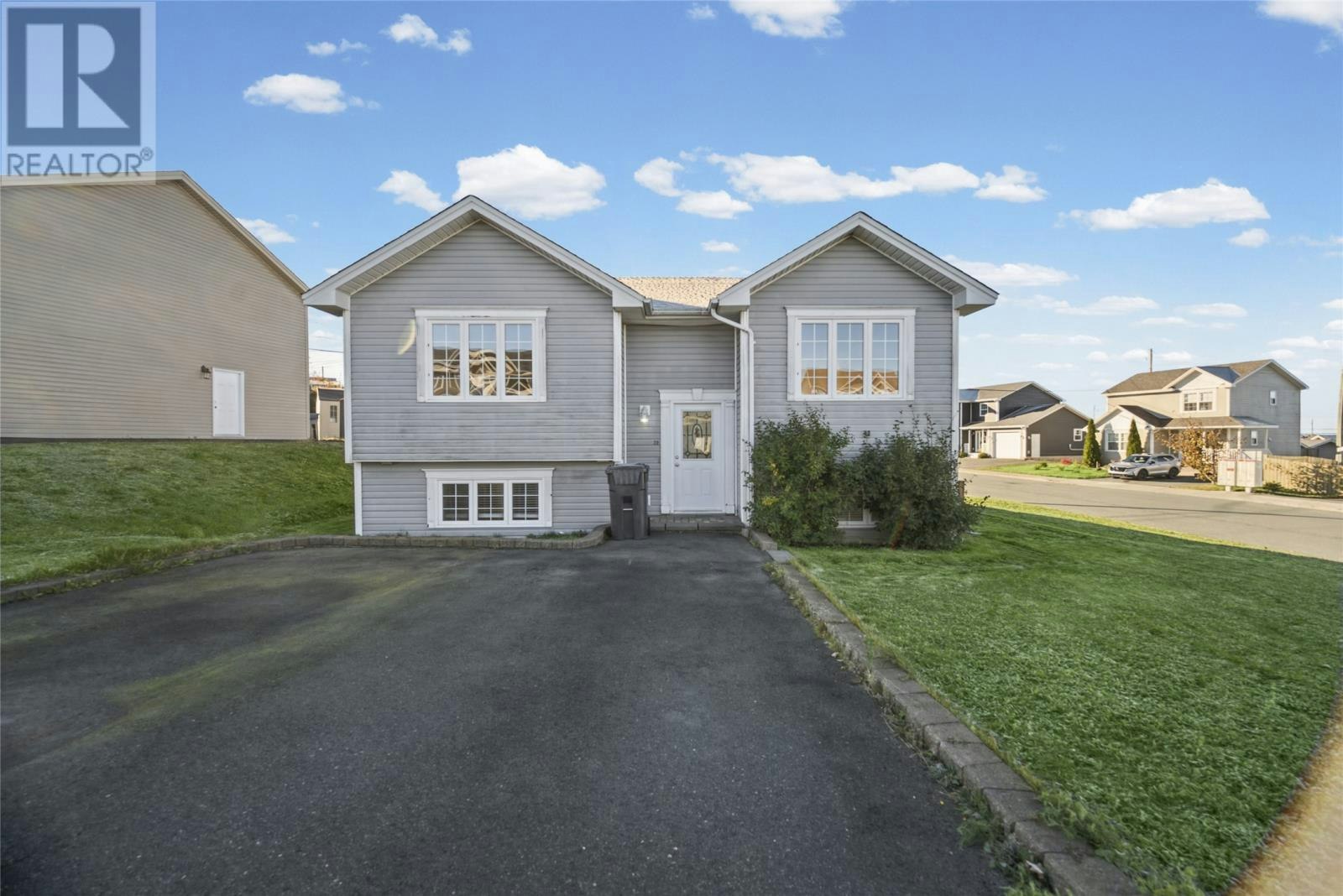 20 Blomidon Street, Paradise, NL, A1L 0B4