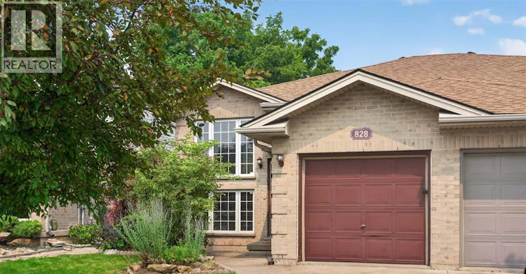 828 Michael Drive, Tecumseh, ON, N8N 5A3