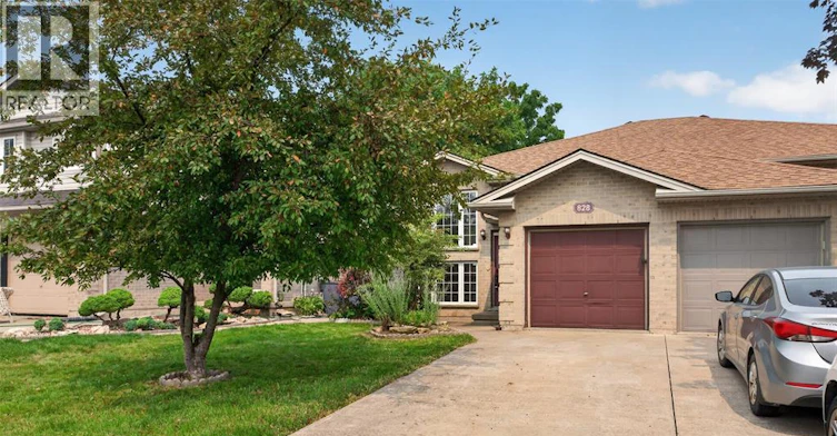 828 Michael Drive, Tecumseh, ON, N8N 5A3 - 2