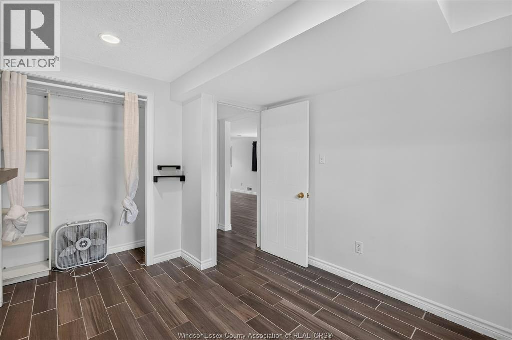 828 Michael Drive, Tecumseh, ON, N8N 5A3 - 25