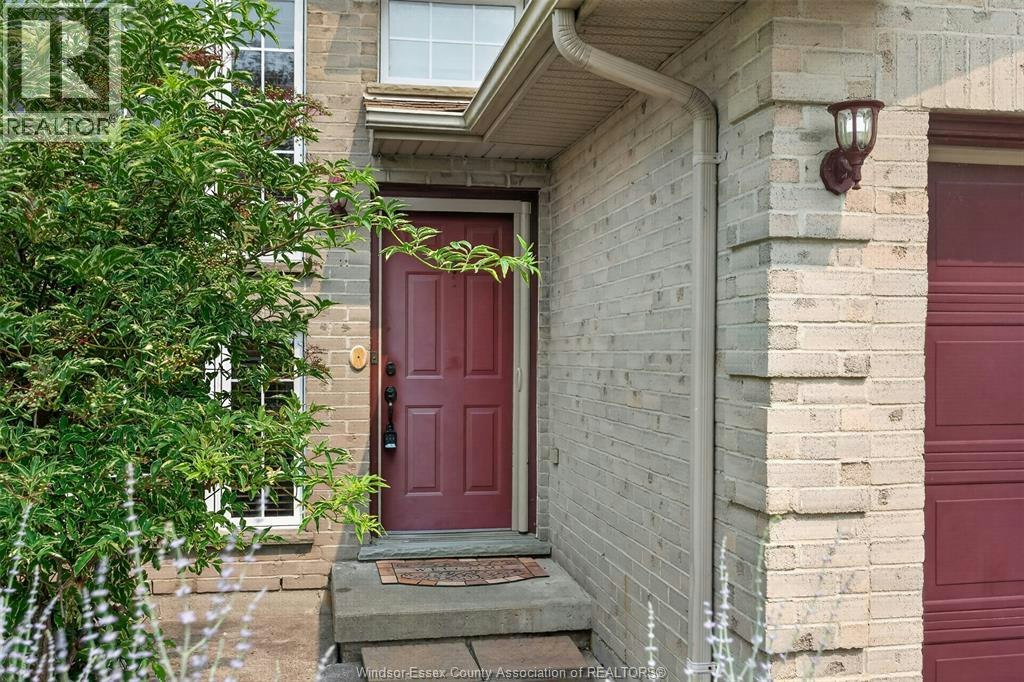 828 Michael Drive, Tecumseh, ON, N8N 5A3 - 4