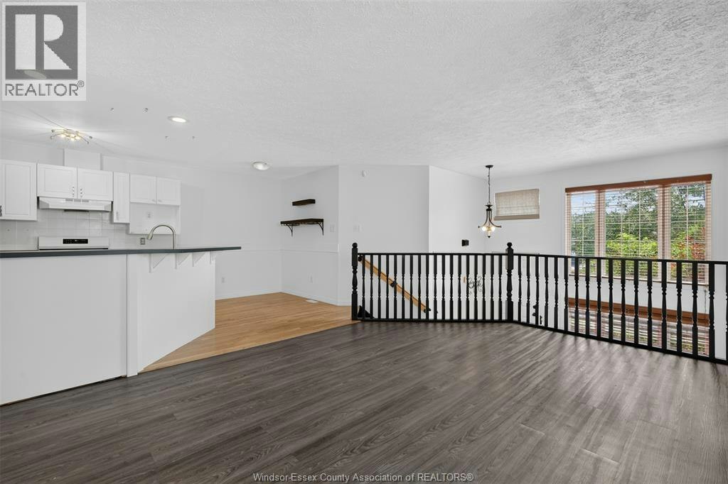 828 Michael Drive, Tecumseh, ON, N8N 5A3 - 8