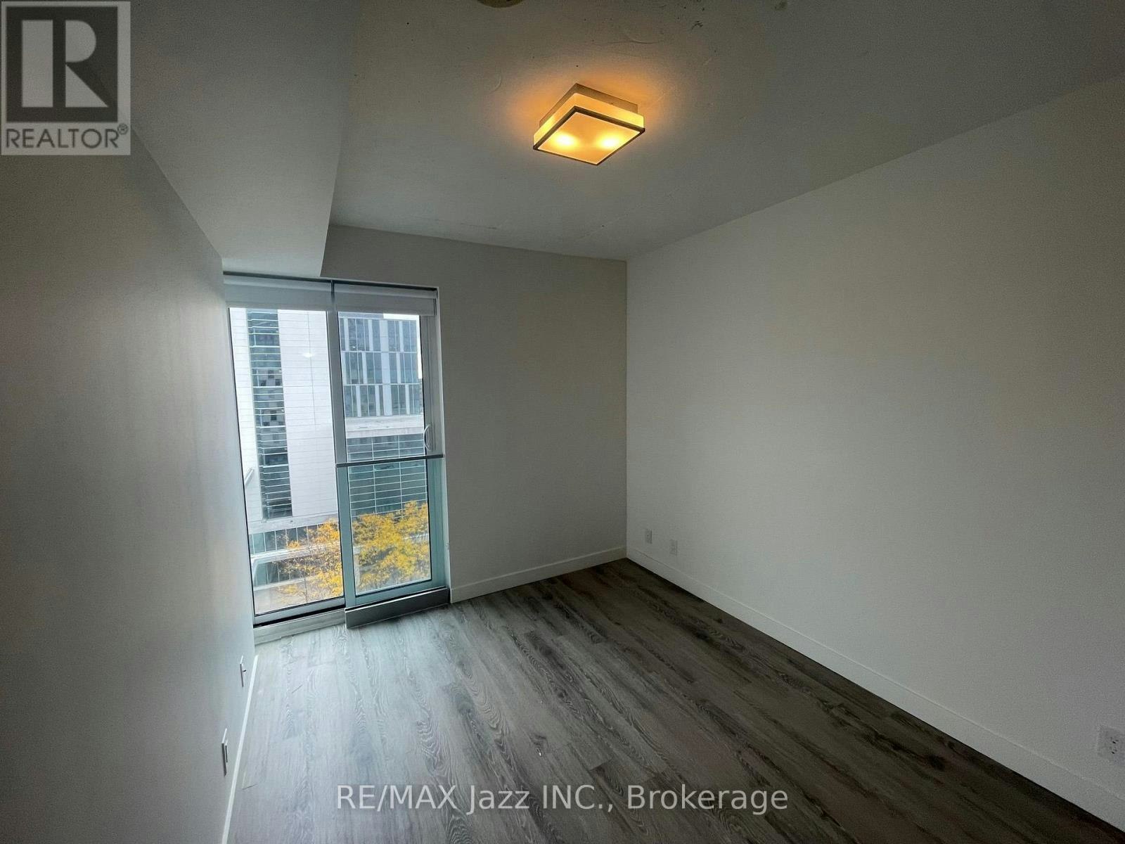 412-100 Bond Street E, Oshawa, ON, L1G 0E6 - 10