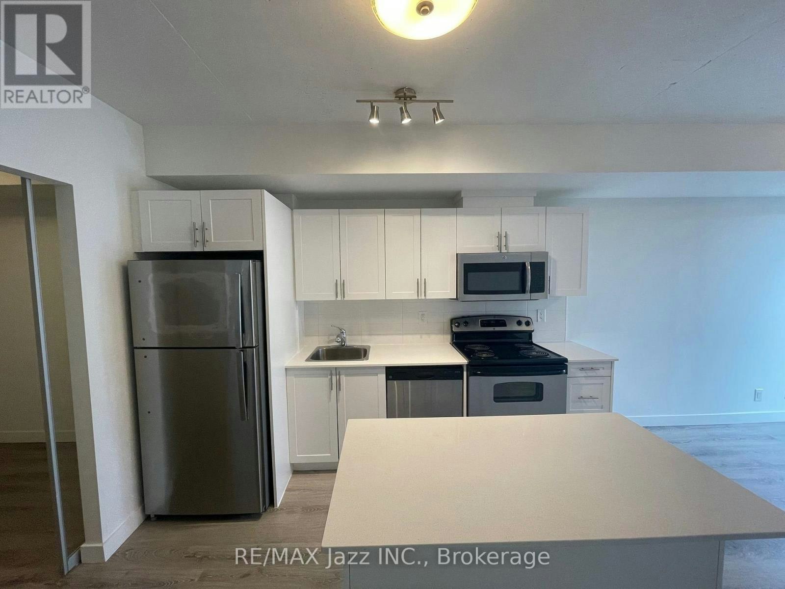 412-100 Bond Street E, Oshawa, ON, L1G 0E6 - 14