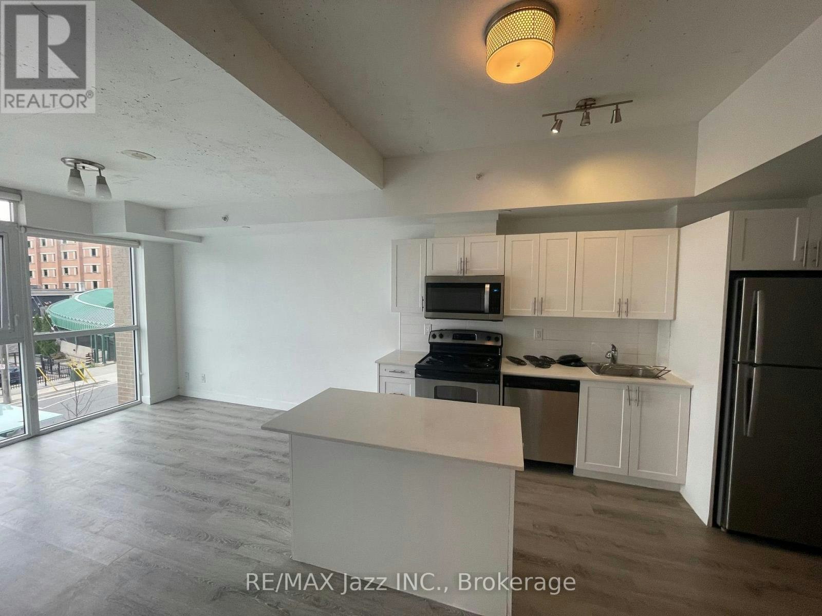 214-100 Bond Street E, Oshawa, ON, L1G 0E6 - 7
