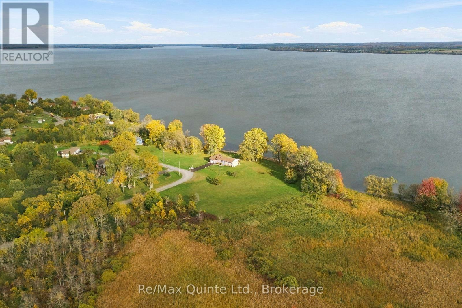 40 Wallbridge Circle, Prince Edward County, ON, K8N 4Z7