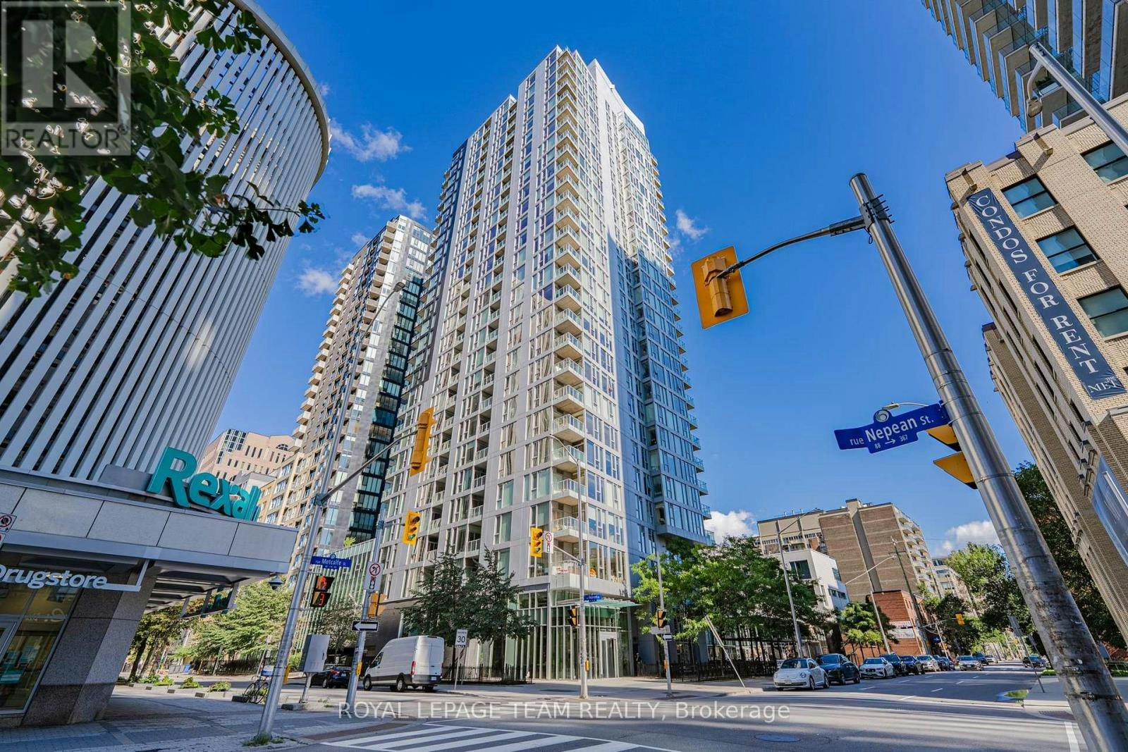 407-179 Metcalfe Street, Ottawa, ON, K2P 0W1