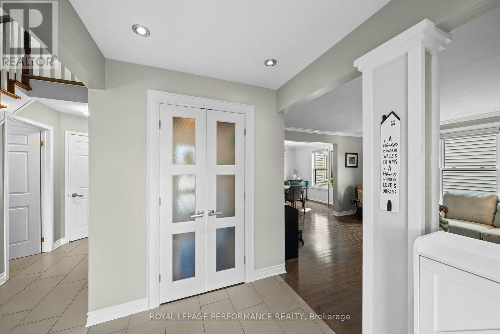 550 Foxview Place, Ottawa, ON, K1K 4C4 - 4