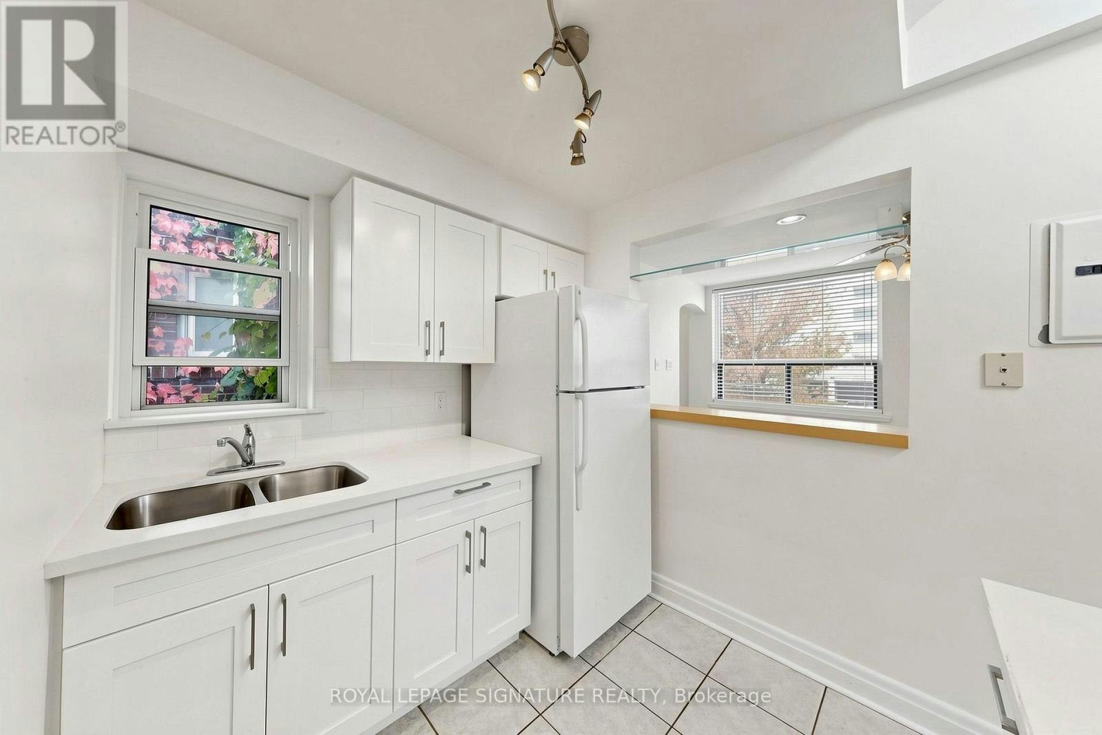2-461 Eglinton Avenue E, Toronto, ON, M4P 1M8 - 10