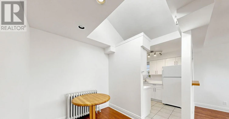 2-461 Eglinton Avenue E, Toronto, ON, M4P 1M8 - 15