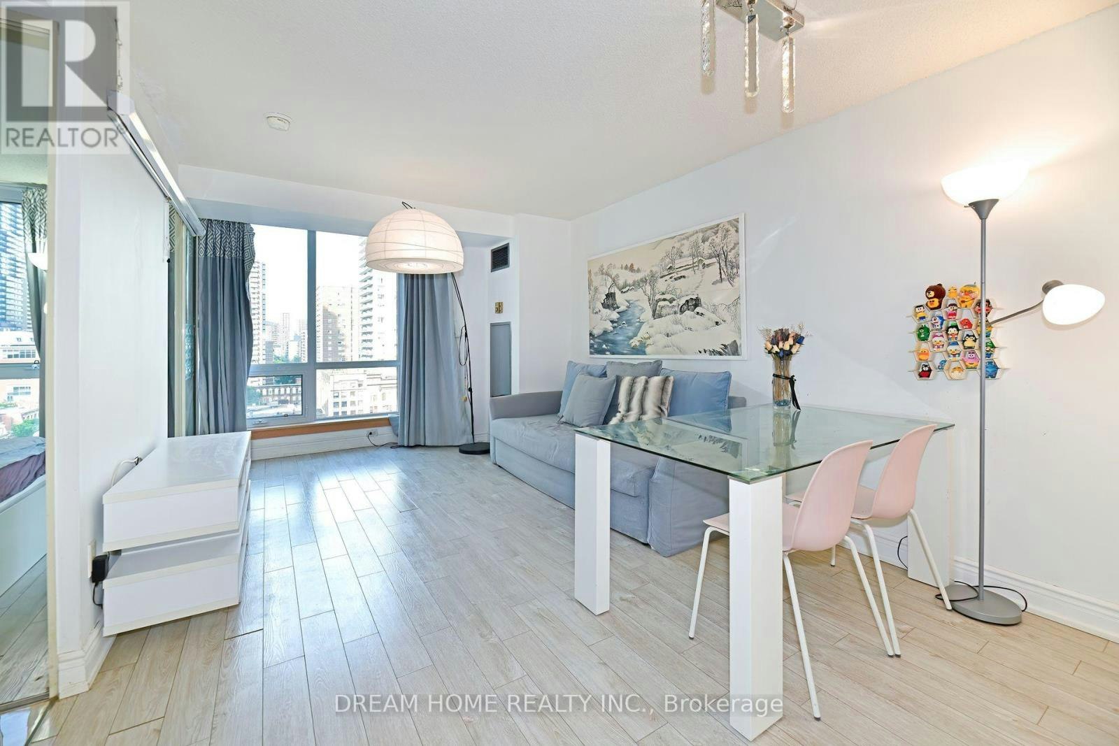 1204-1055 Bay Street, Toronto, ON, M5S 3A3 - 2
