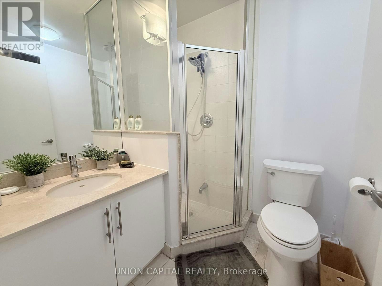 1402-65 Bremner Boulevard, Toronto, ON, M5J 0A7 - 8