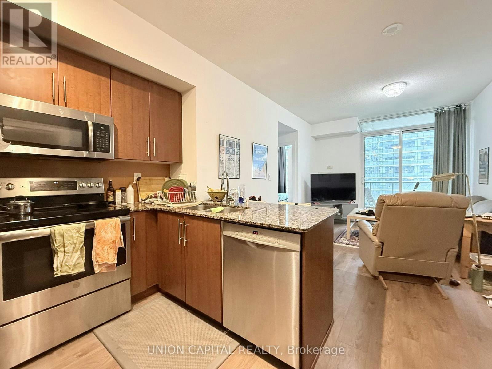 1402-65 Bremner Boulevard, Toronto, ON, M5J 0A7 - 3