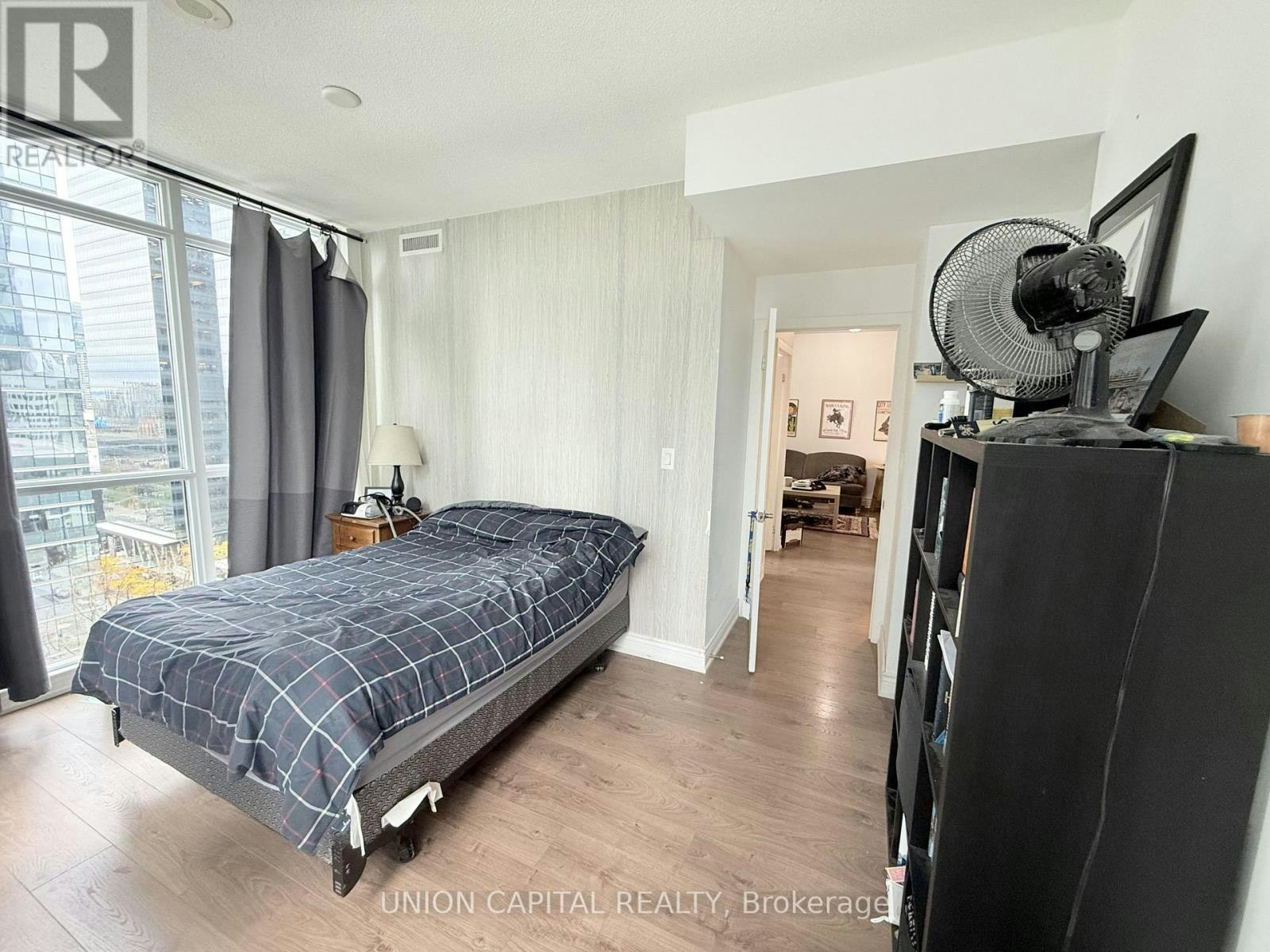 1402-65 Bremner Boulevard, Toronto, ON, M5J 0A7 - 10
