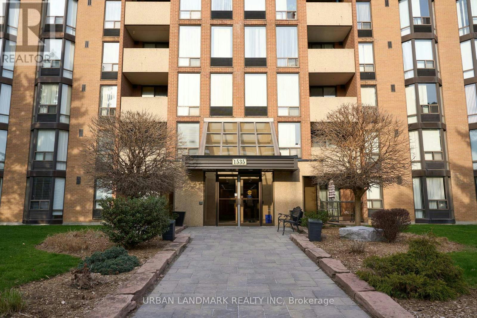 107-1535 Diefenbaker Court, Pickering, ON, L1V 3W2