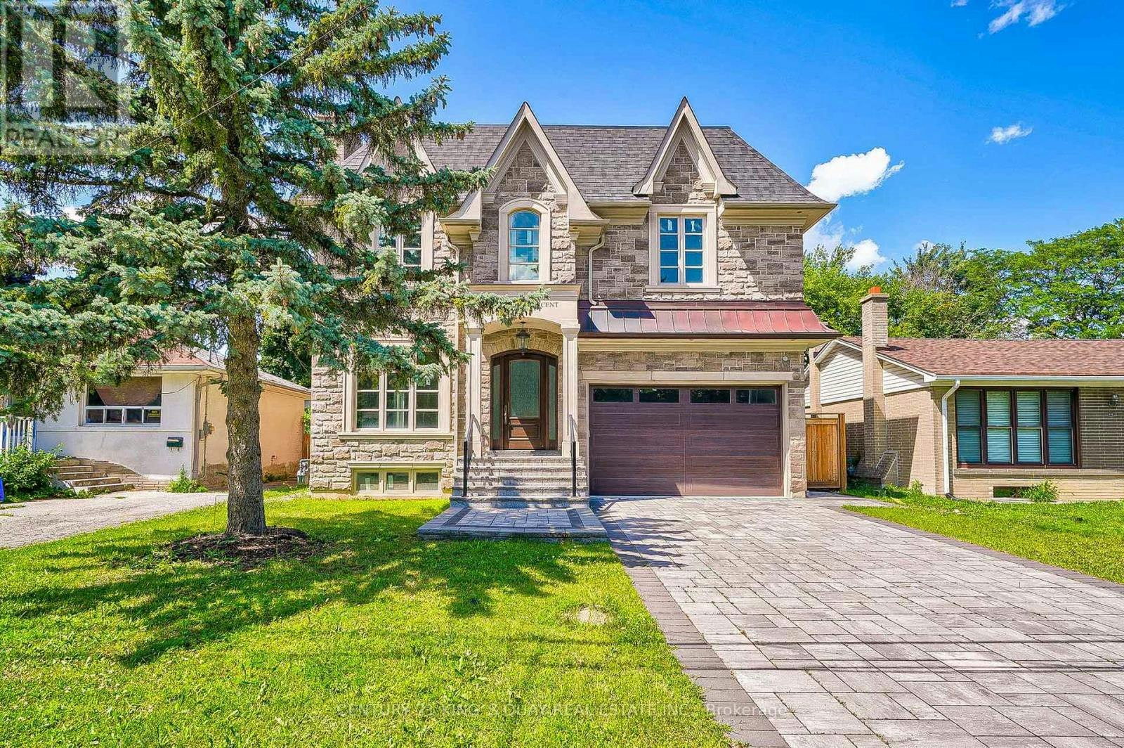 82 Cartier Crescent, Richmond Hill, ON, L4C 2N5