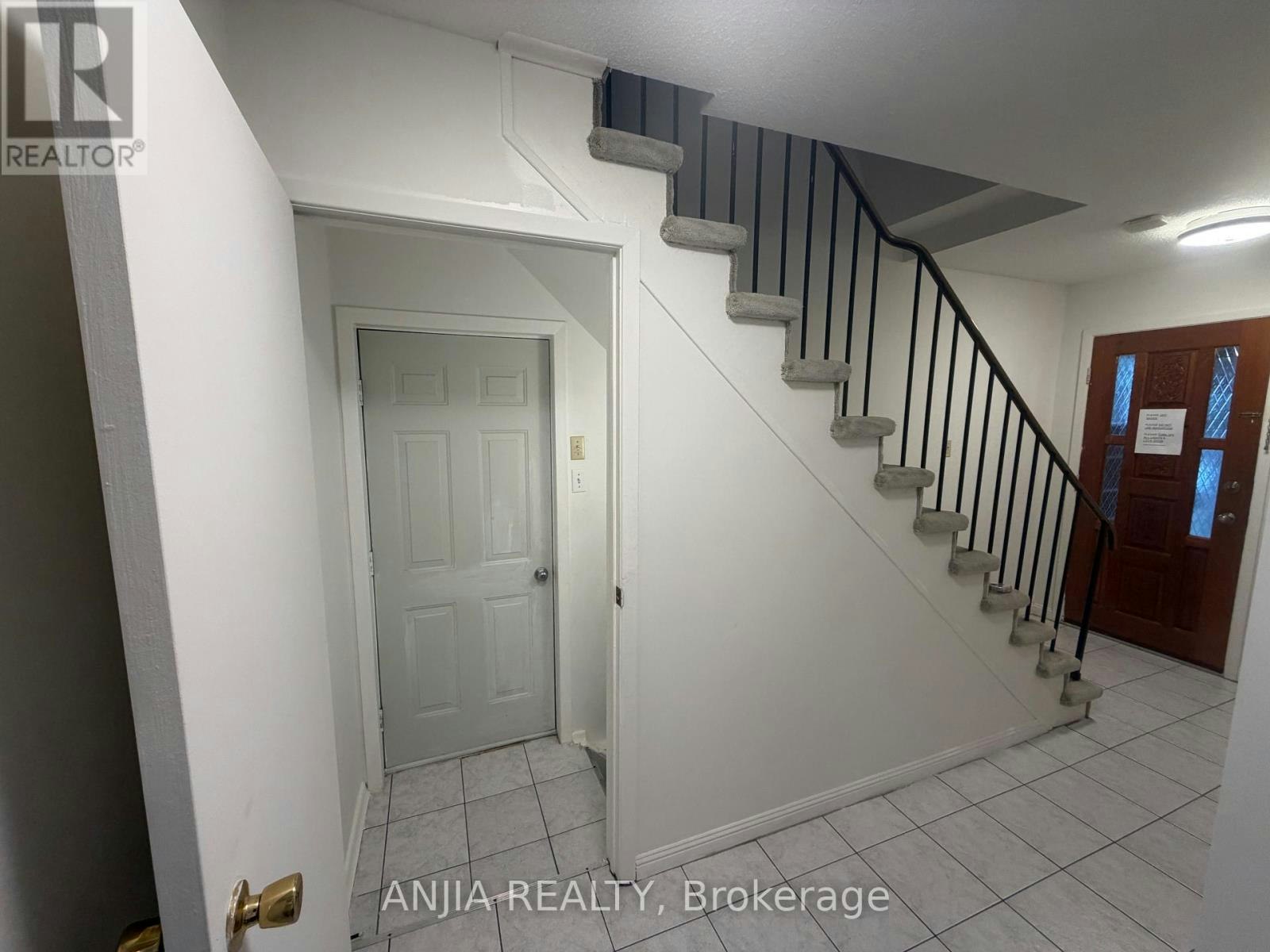 21 Tangmere Crescent, Markham, ON, L3R 6Z1 - 21