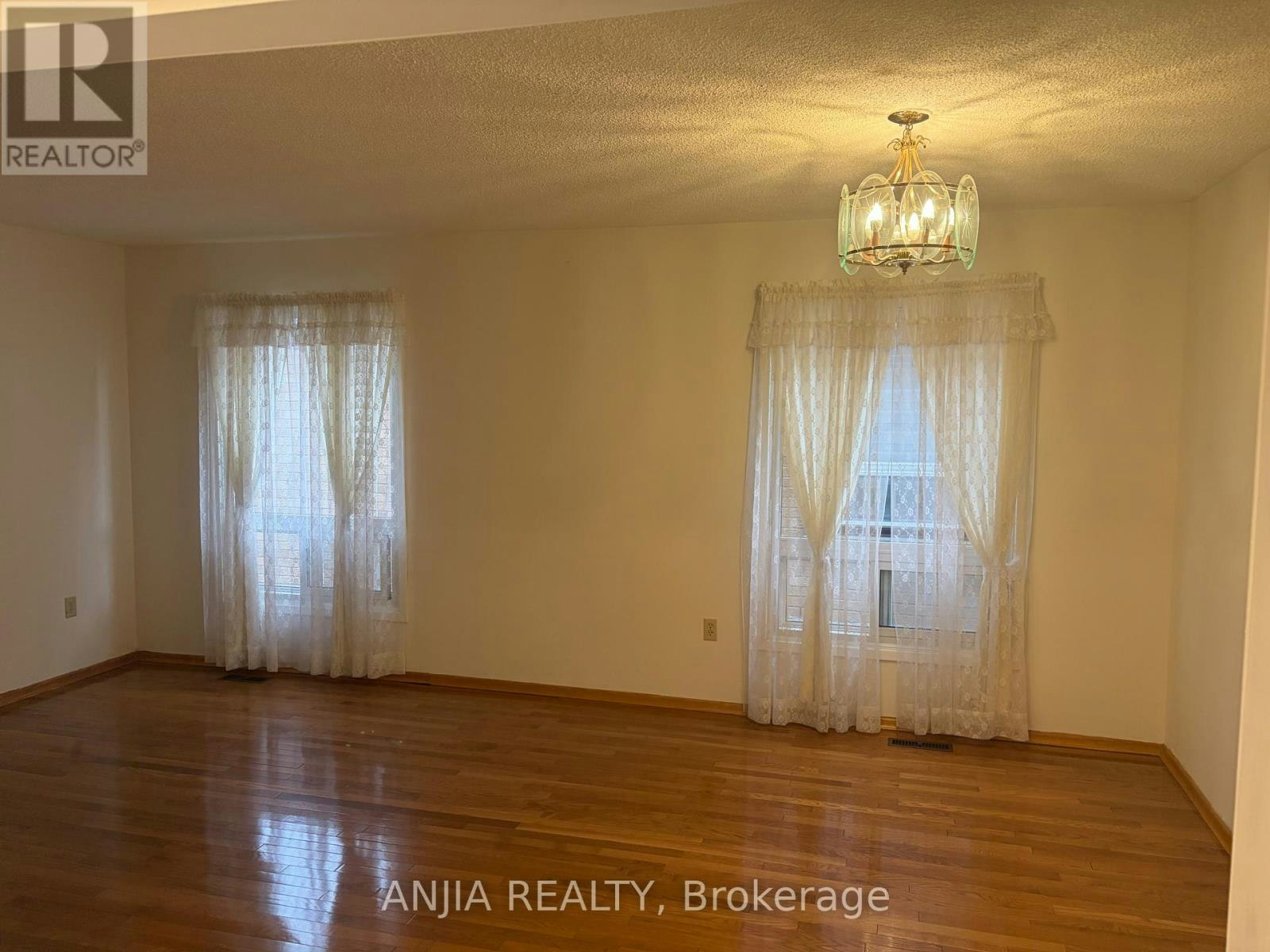 21 Tangmere Crescent, Markham, ON, L3R 6Z1 - 5