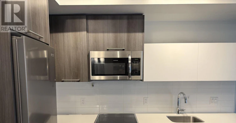 302-25 Neighbourhood Lane, Toronto, ON, M8Y 0C4 - 4