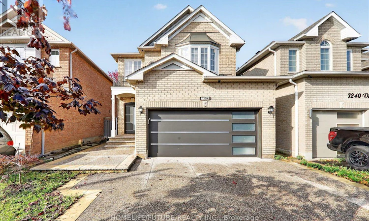 7236 Village Walk